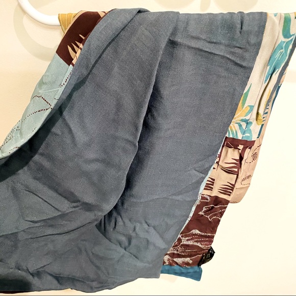 Wool Silk Blend Scarf - Picture 3 of 3